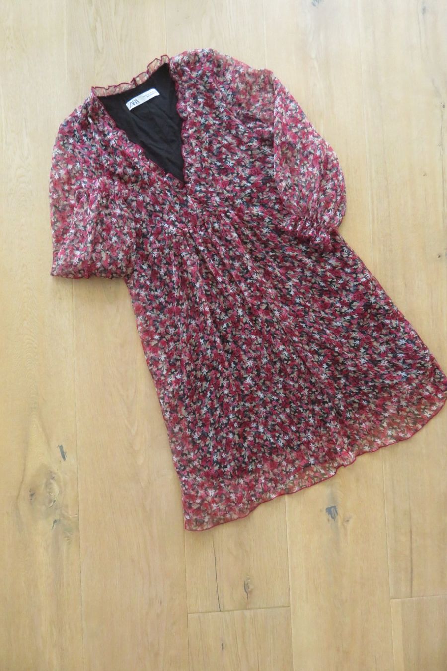Zara Vestiti: ZARA Chiffonkleid   Gr. XS – Usato da Wil ZH venduto da Tamagy