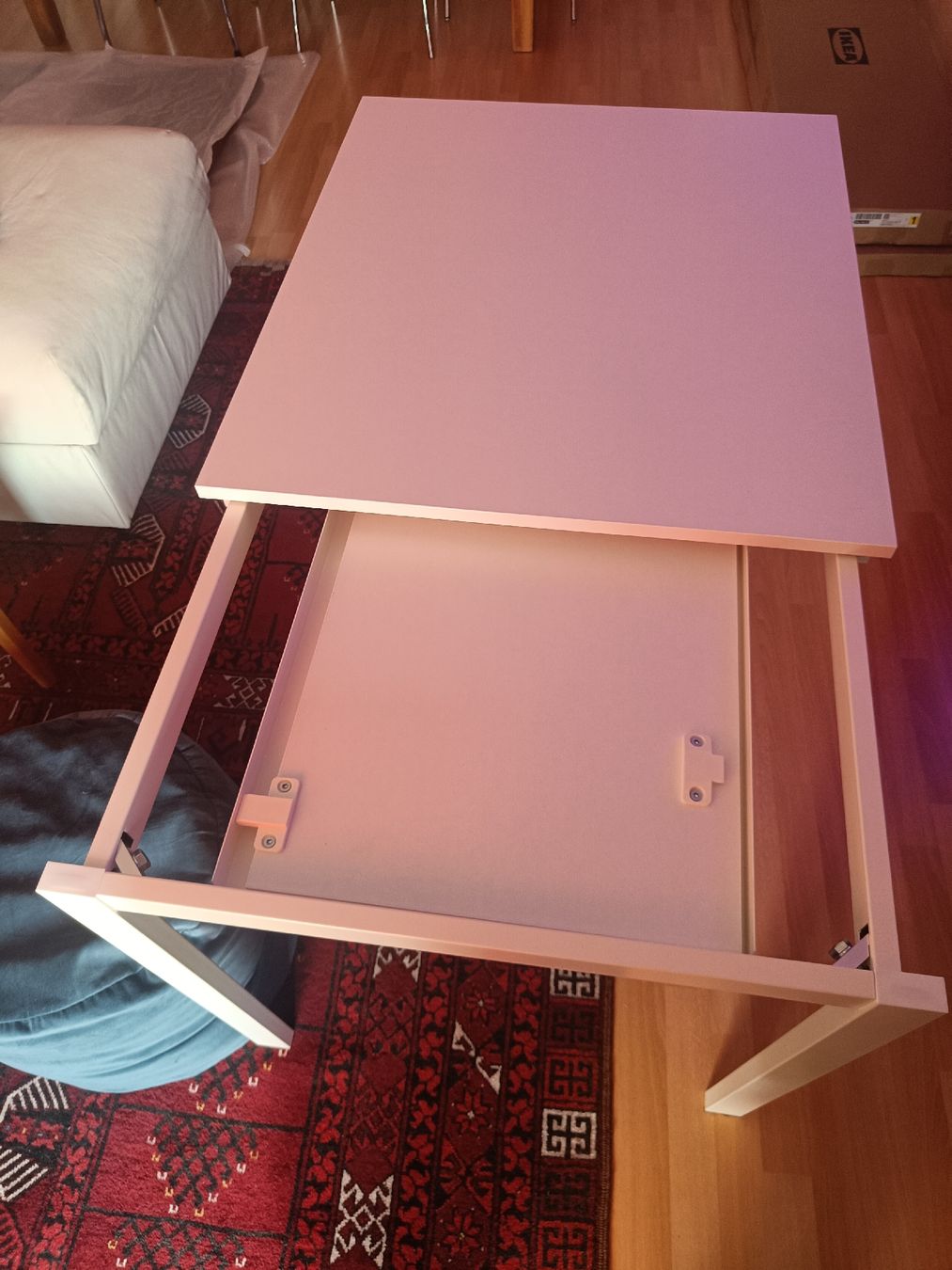 Ikea Tische: Weisser IKEA Tisch – Gebraucht aus Winterthur von el_tuccino 1