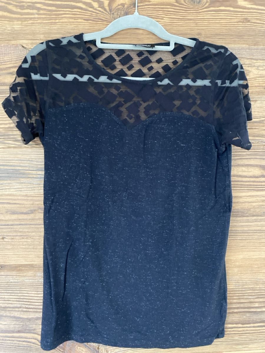 Kookai T-Shirts: T-shirt noir Kookai T.36 – Gebraucht aus Riaz von lae_w8v5