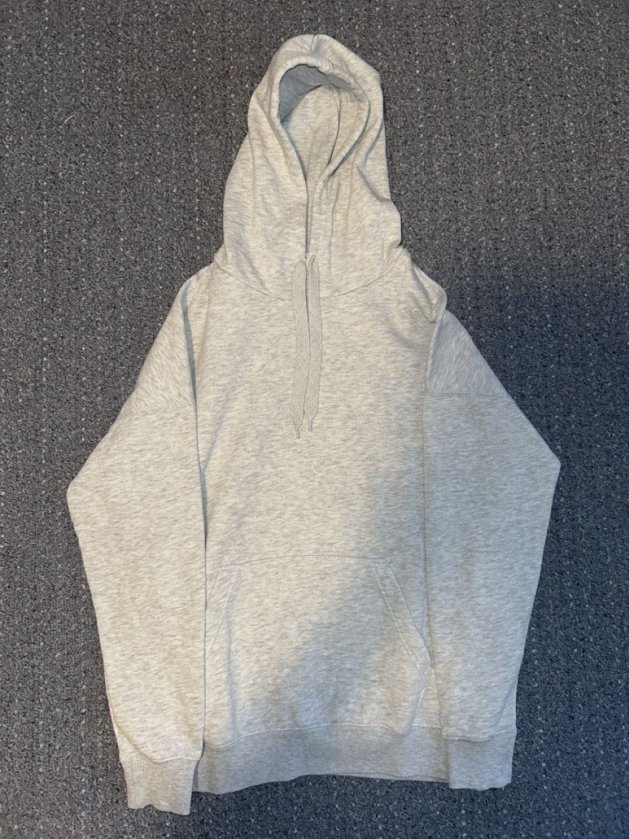 Maglioni & Felpe: Kapuzenpullover – Nuovo (secondo la descrizione) da Oberwil (Dägerlen) venduto da Pascal17