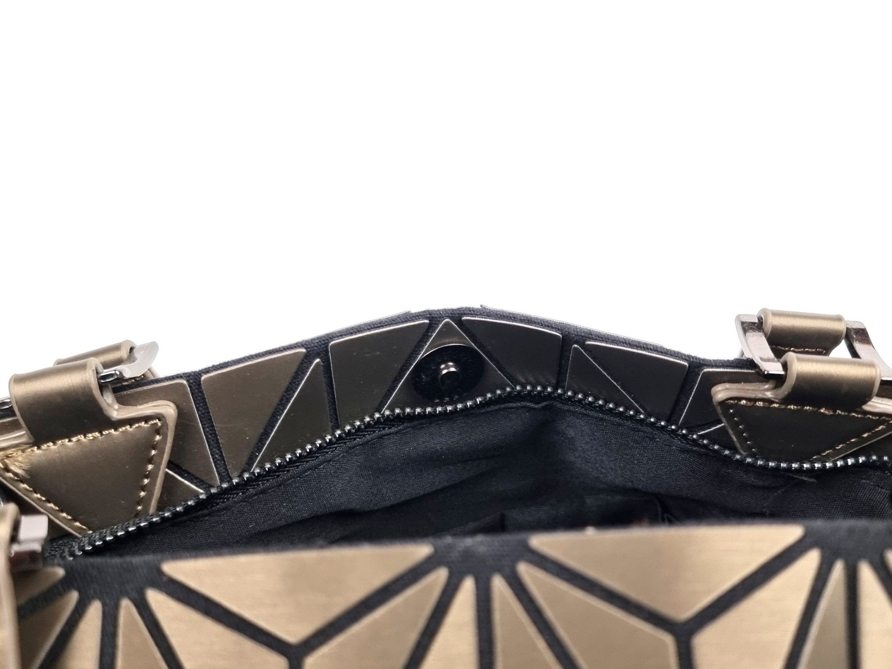 Borse da donna: Handtasche – Usato da Urtenen-Schönbühl venduto da Restwert_Schoenbuehl 5