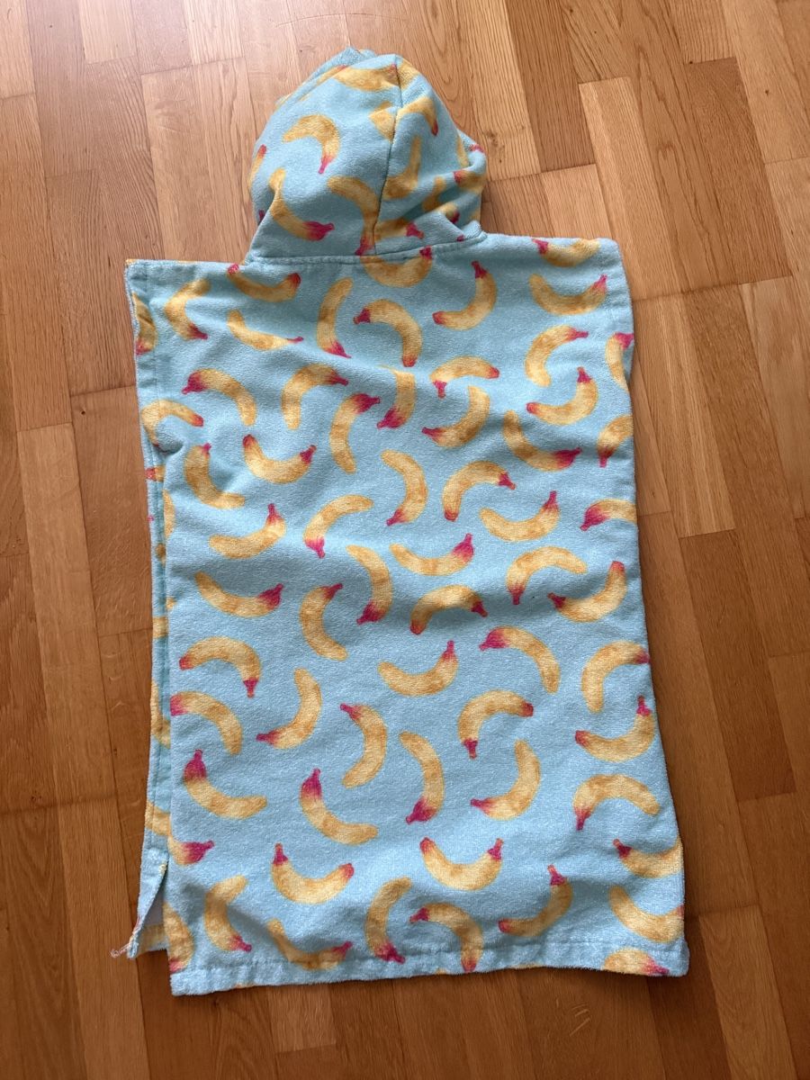 Bademäntel: AFTER Kinder Badeponcho Banana – Gebraucht aus Thun von Stegro