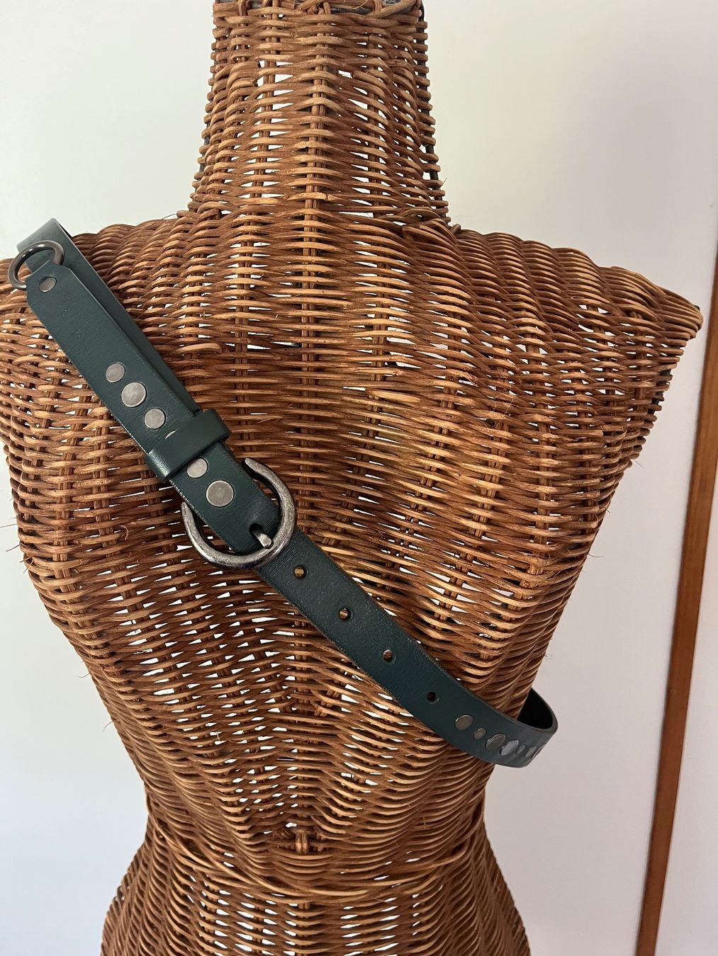 Nile Ceintures: Nile Ledergürtel grün 85 cm – D'occasion à Utzenstorf par Ismaele