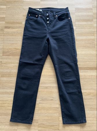 Levi's Premium High-Waisted Jeans, W27 L28, Black Denim
