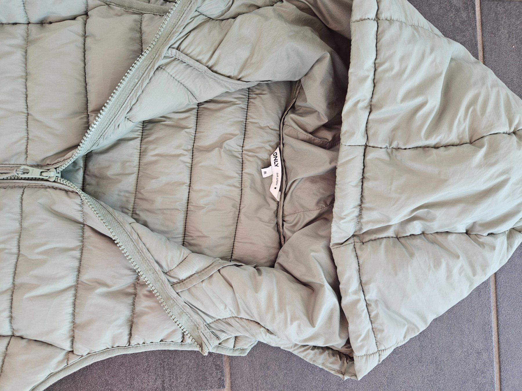 Only Gilet & Giacche senza maniche: Weste von Only – Usato da Walperswil venduto da Jacquelaeng 1