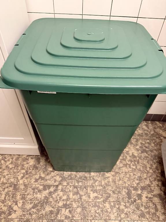 Bewässern & Giessen: Regentonne 200l – Gebraucht aus Zürich von Phinchen317