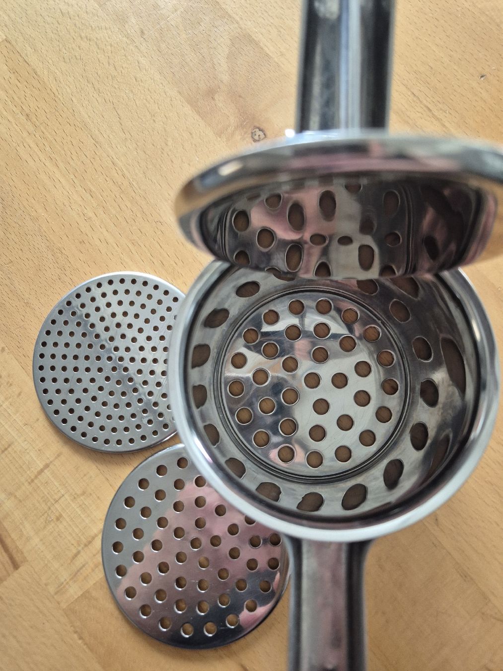 Küchengeräte: Spätzle...Presse – Gebraucht aus Vilters von Fleiflomi