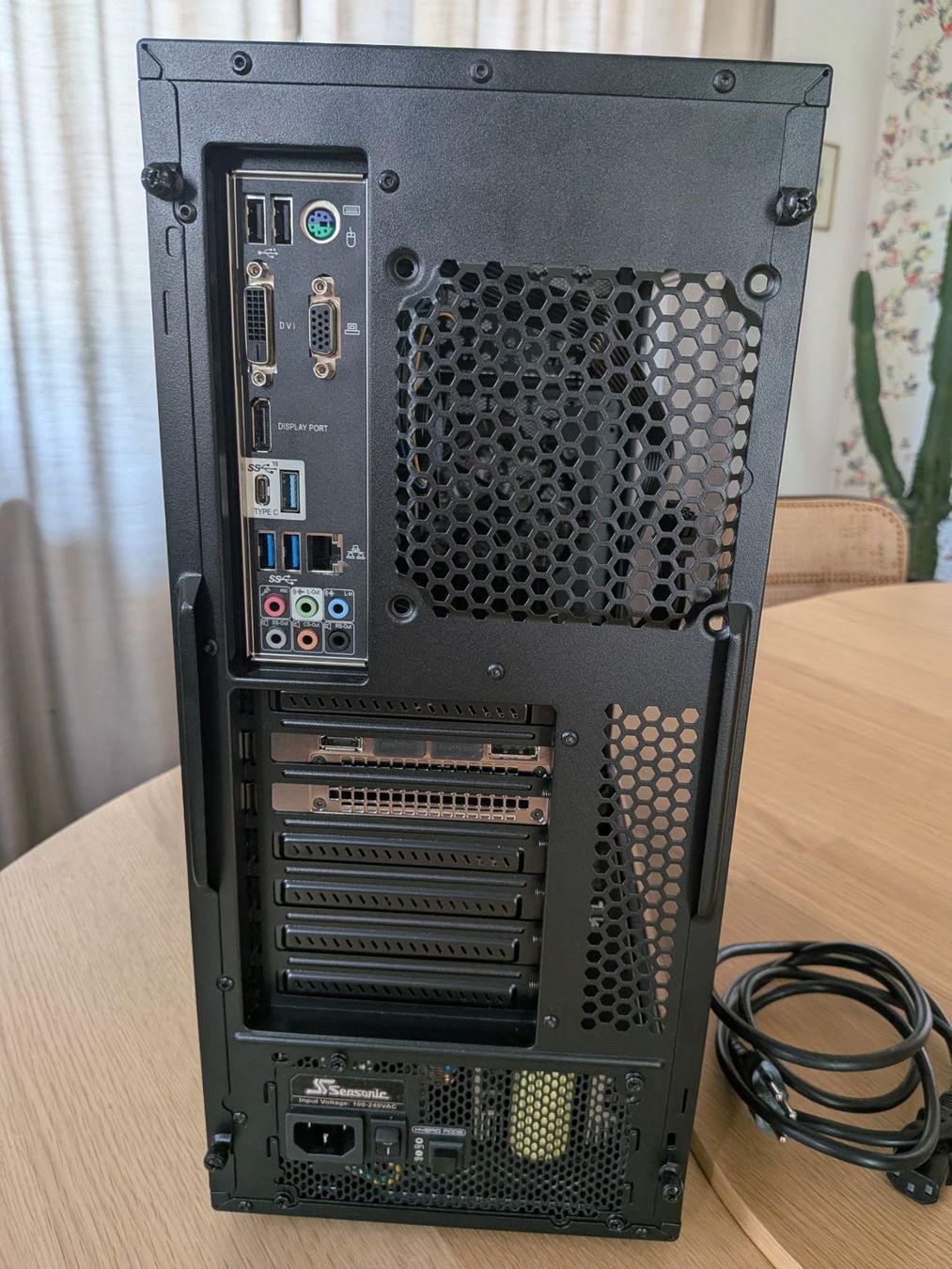 Intel PC: Desktop Computer, Intel Core i5-9400F 16GB RTX 3060 Ti, 1TB – Usato da Wettingen venduto da Lata2012 3