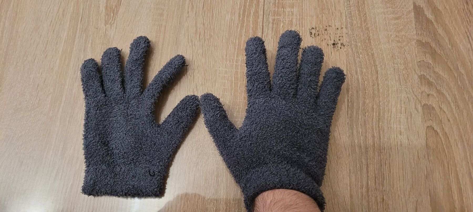 Guanti & manicotti: Handschuhe Stoff One Size Stretch Grau – Usato da Adlikon b.Regensdf venduto da ChriZ86 3