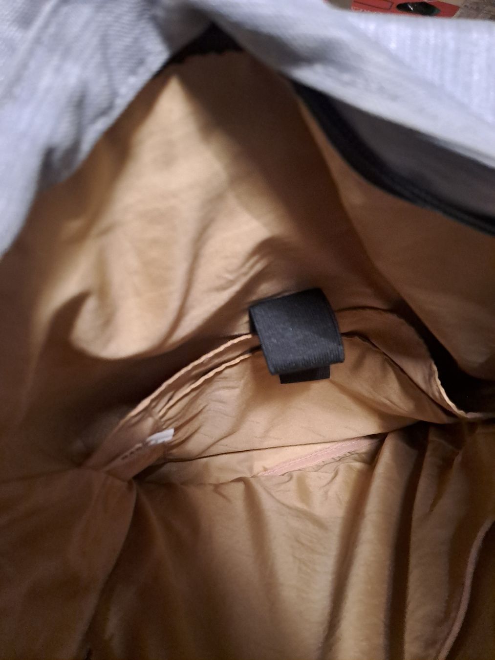 Zaini: Bagsmart Roll-Top Rucksack grau – Usato da Wädenswil venduto da FrieBro 8