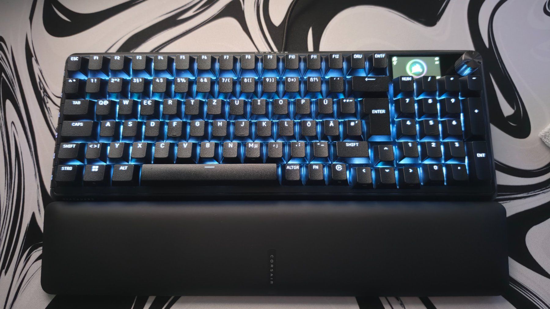 Corsair Tastaturen: Corsair Vanguard PRO 96 Hall Effect + LCD Screen, DE Layout – Gebraucht aus Kesswil von LinoundLukas00 2