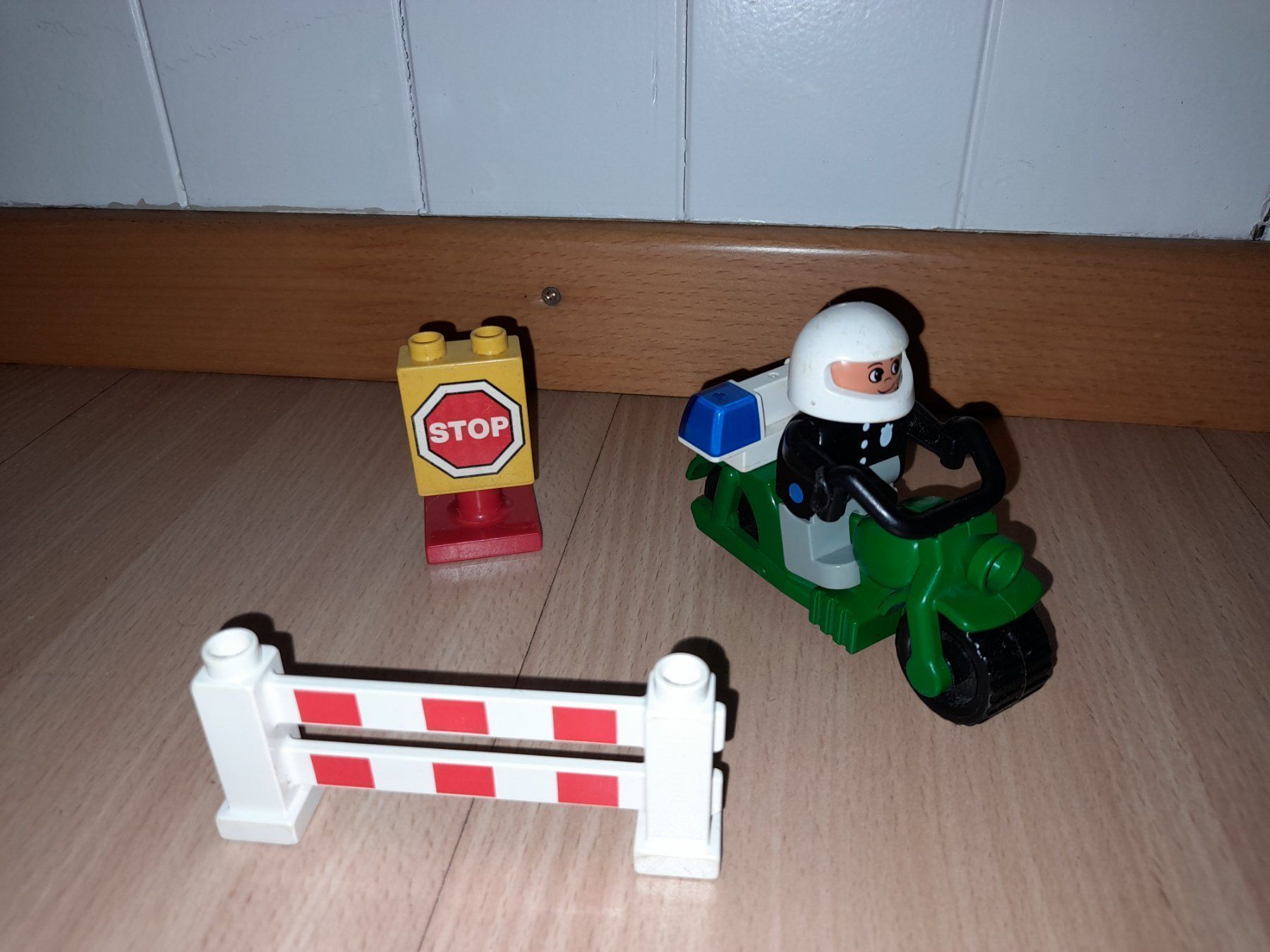 Lego Giocattoli: Duplo Motorrad Streife 2971 Klassiker – Usato da Wittenbach venduto da Gugielmo