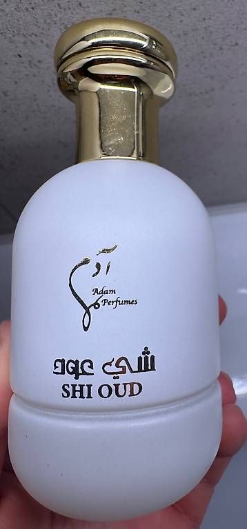 Parfum & Eau de Toilette: Adam Perfumes - Shi Oud – Gebraucht aus Oberägeri von itssilvan 1