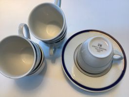 Espresso-Tassen  und Untertassen