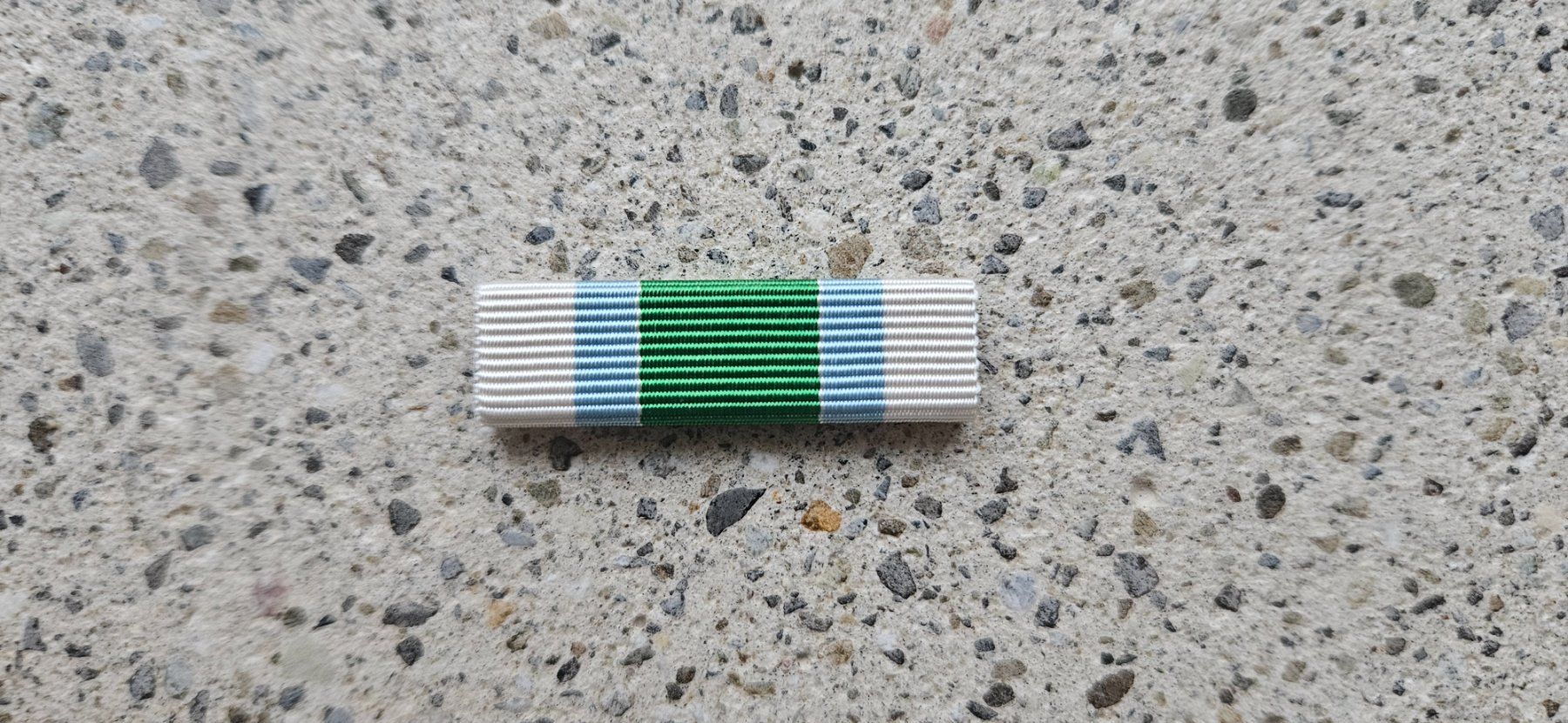 Schweizer Armee Plaketten & Abzeichen: *** Ribbon UN Einsatz *** – Neu und originalverpackt aus Riedholz von fr_sIruP