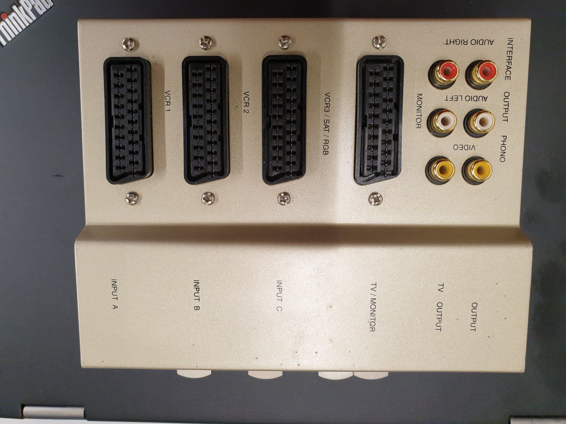 Enregistreurs: Scart Umschaltbox – D'occasion à Horw par Arta20000 1
