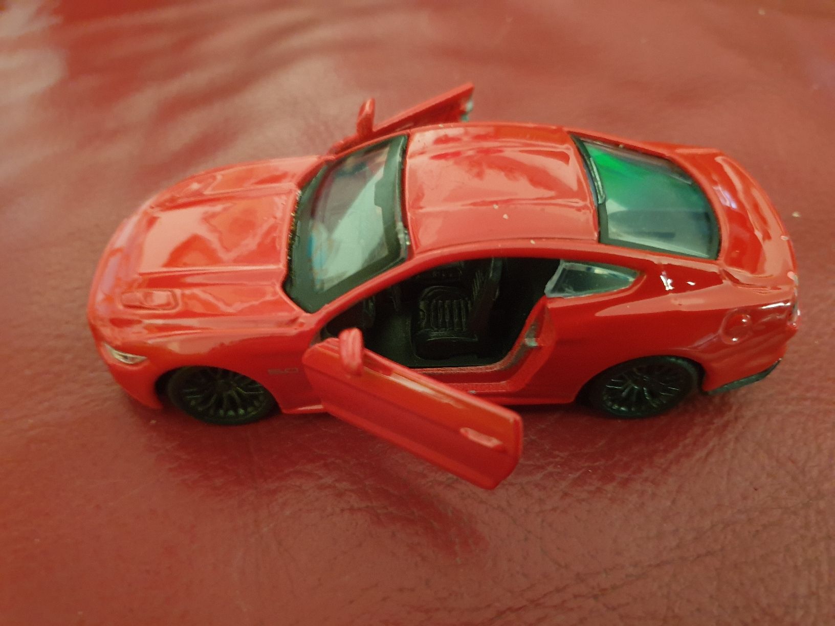 Maisto Modellini d'auto: Ford Mustang GT 2015 – Usato da Viganello venduto da Priska.c 1