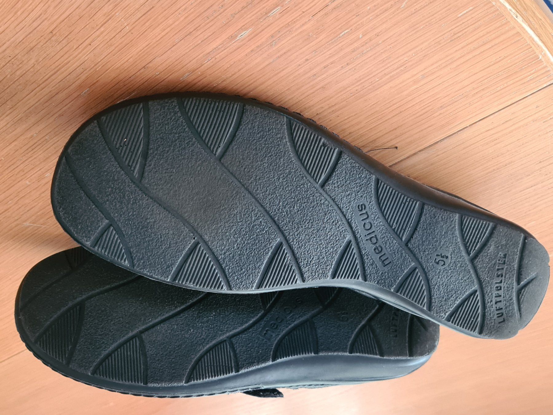 Scarpe da donna: schwarze Sandale Grösse 38.5 – Usato da Olten venduto da chaas21 4