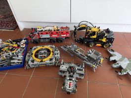 LEGO Technic Konvolut Fahrzeuge und Bauteile guter Zustand
