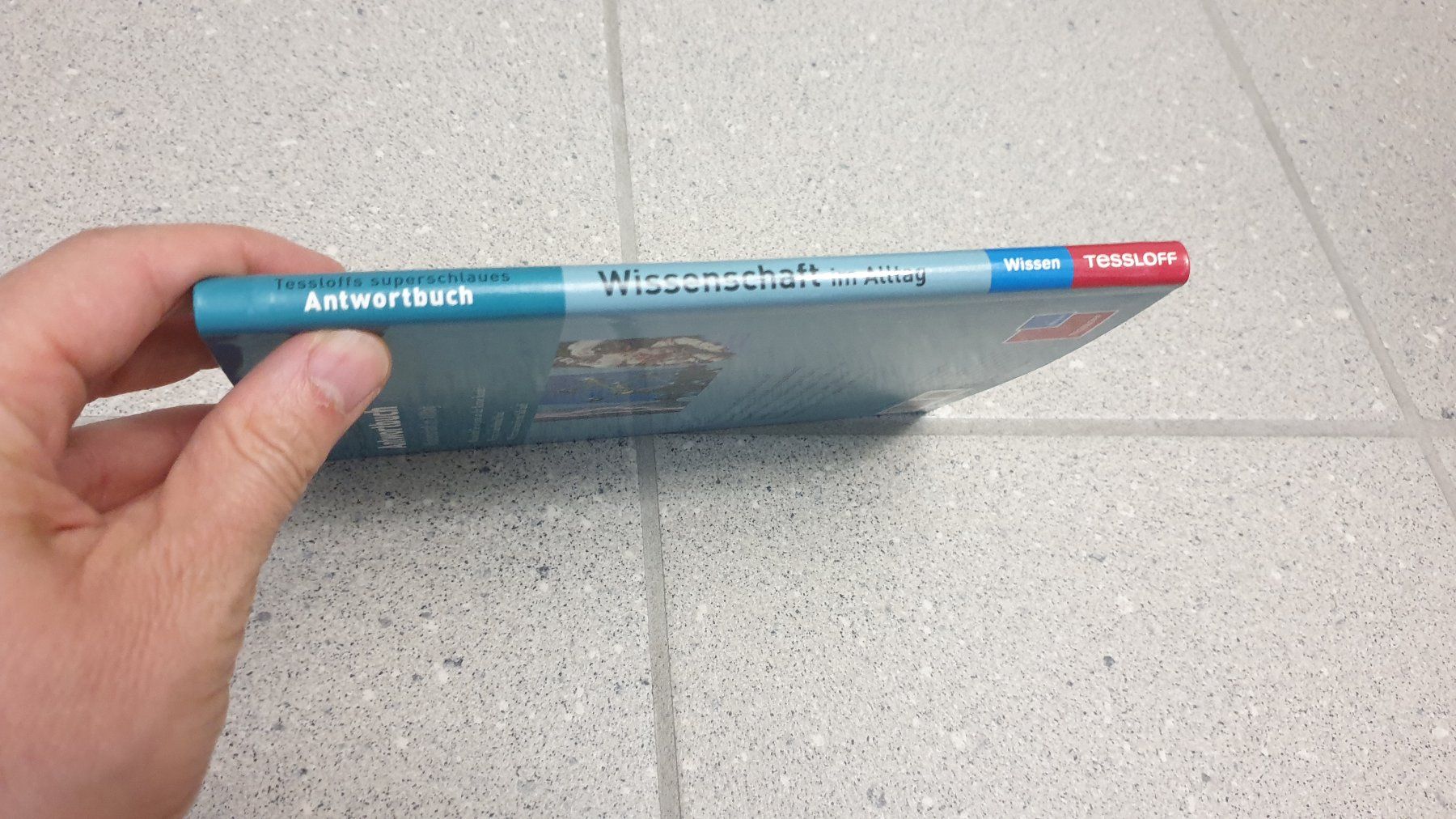 Livres: Wissenschaft im Alltag - Antwortbuch – D'occasion à Stäfa par Supertramp73 2