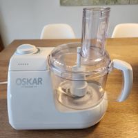 Oskar Küchenmaschine mit vollständiger Grundausstattung