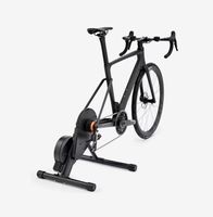 VAN RYSEL Heimtrainer mit «Zwift Cog and Click» verbunden