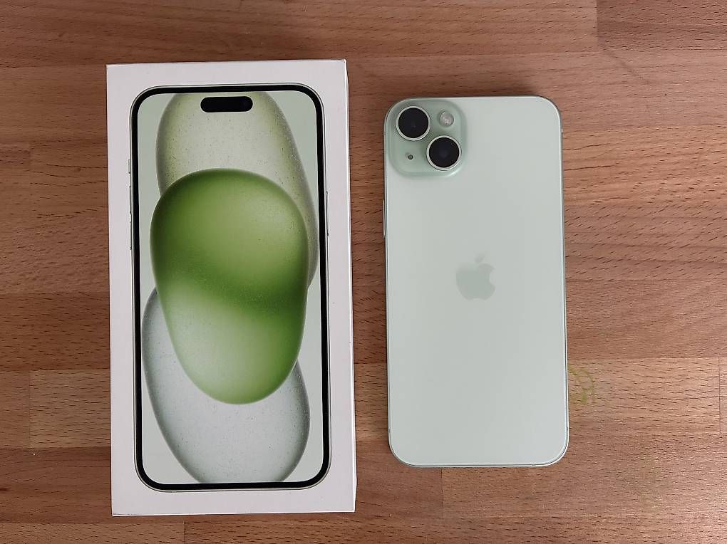 Apple Telefoni cellulari / Smartphones: iPhone 15 Plus mit Garantie – Usato da Lyss venduto da colourblind90