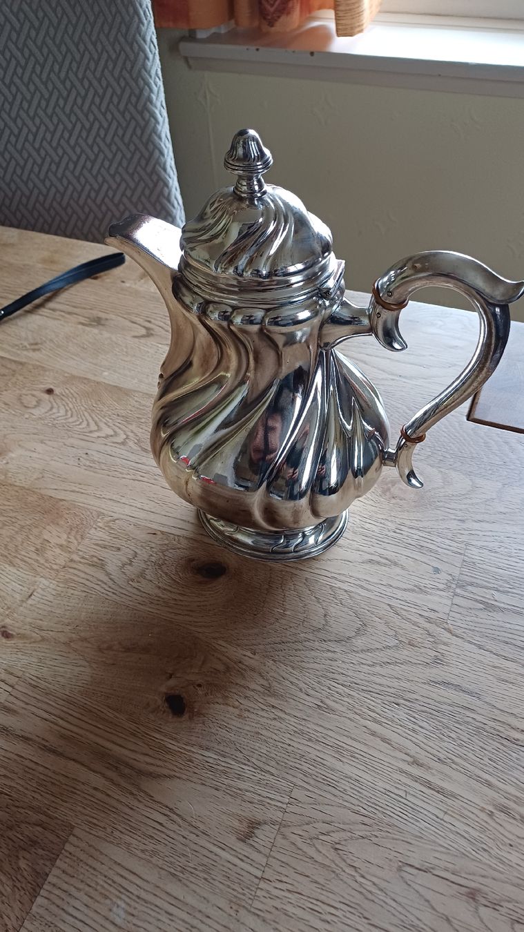 Karaffen: Schöner Silber Kaffekrug Schweden – Gebraucht aus Flawil von Pinkmalibu