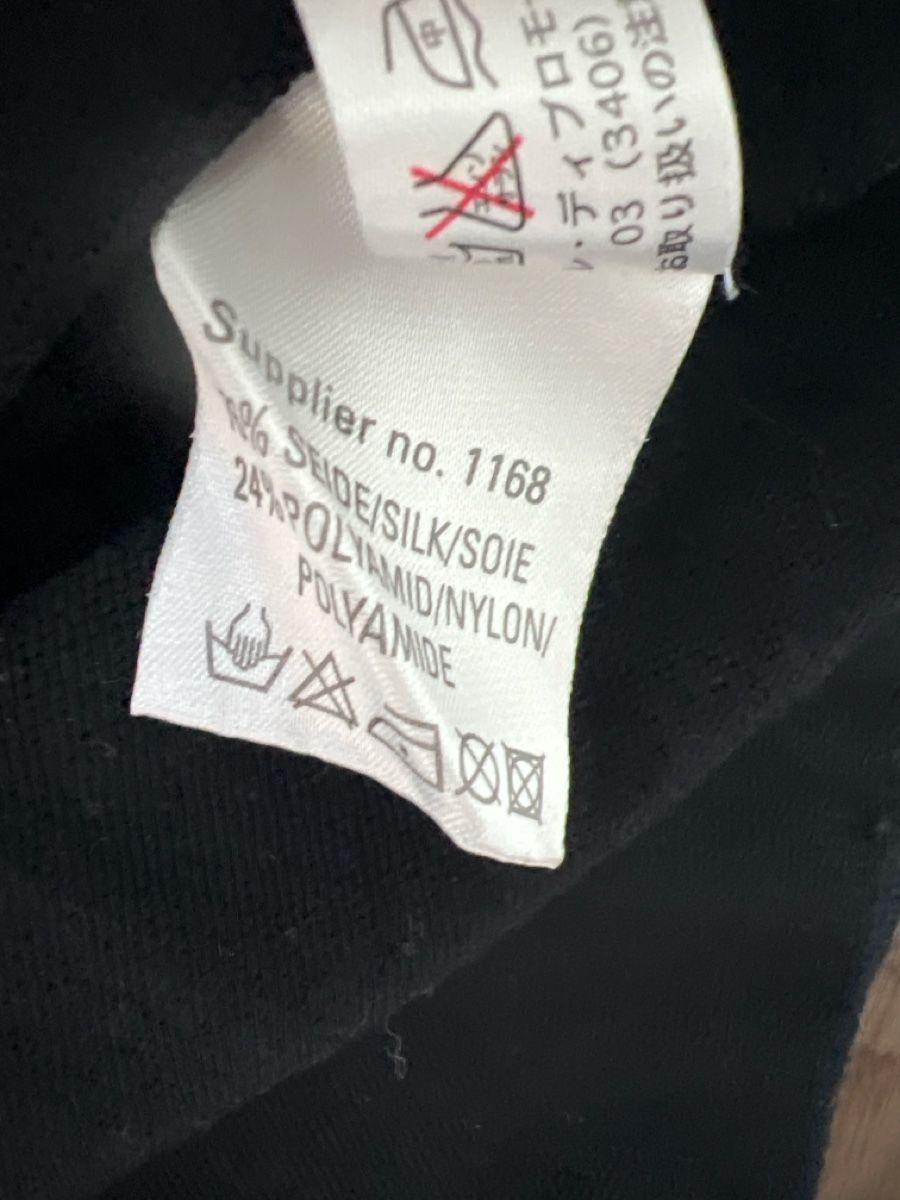Maglioni & Felpe: Schwarzer Seidenpullover mit Verzierungen, Grösse 40/42 – Nuovo (secondo la descrizione) da Uetikon am See venduto da Sarahm76 3