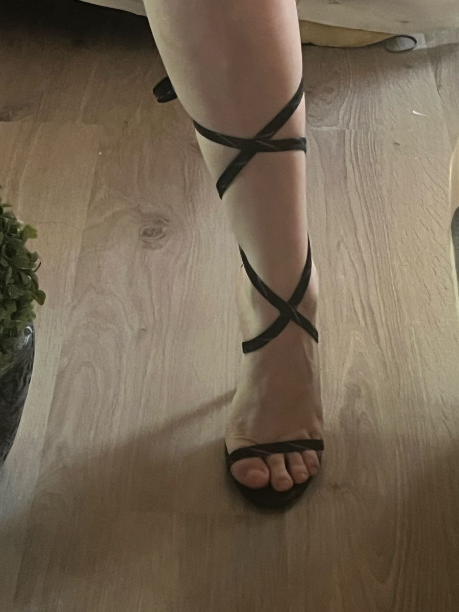 Boohoo Scarpe da donna: Sandales noires à lanières, taille 36 – Usato da Erde venduto da des_f5d6 3