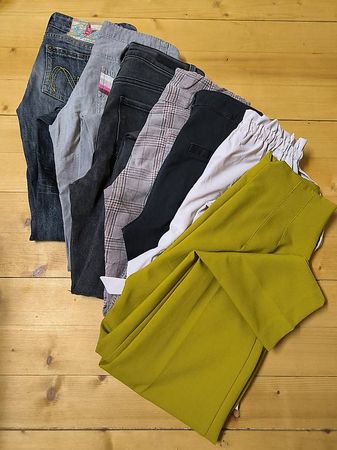 Kleiderpaket: Damen Hosen - Jeans/Stoff *Gr 36/S* / 7 Stück