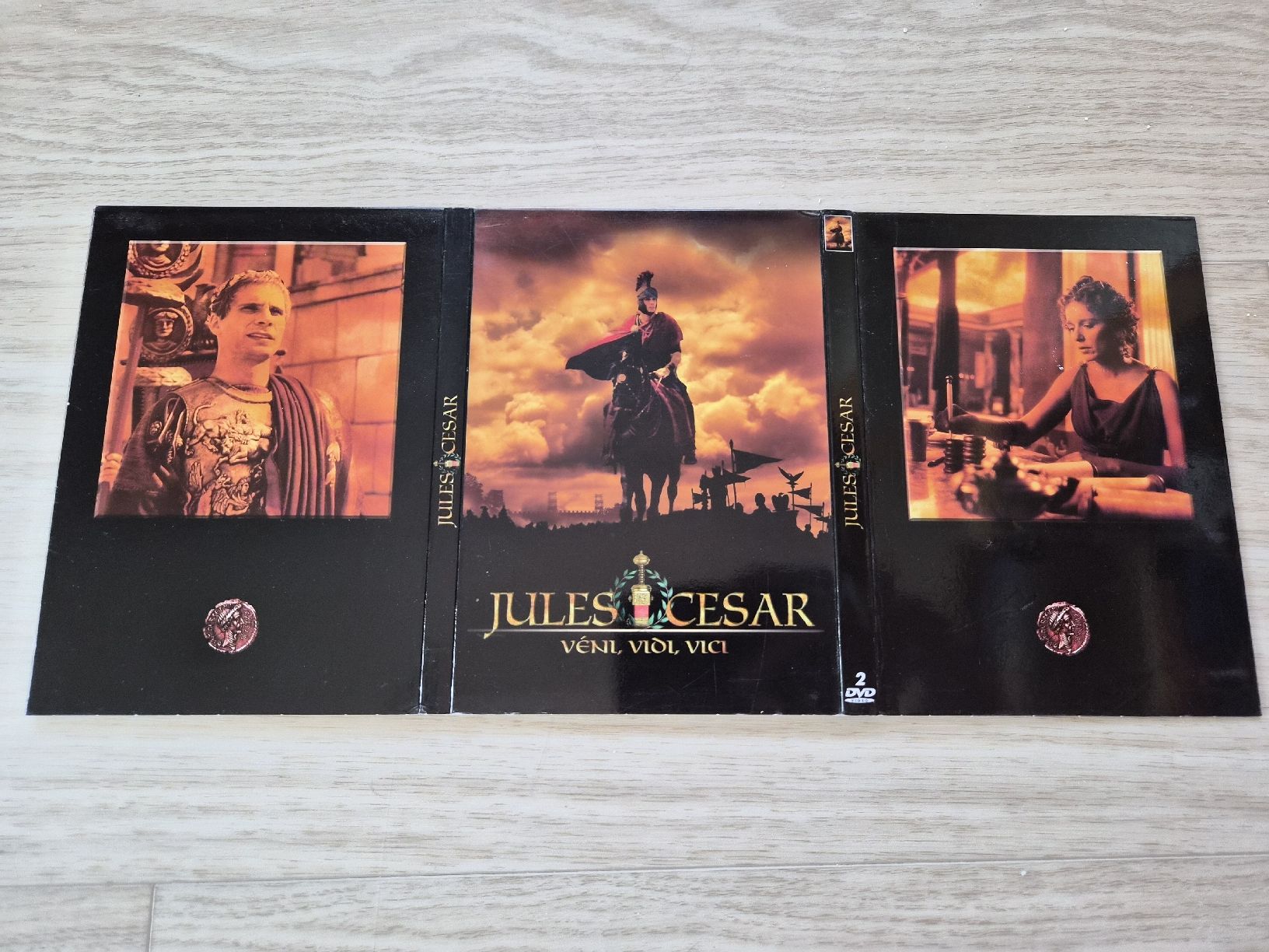 Tutti i DVDs: DVD Jules César Veni Vidi Vici 2 disques – Usato da La Joux FR venduto da car_ck96 2
