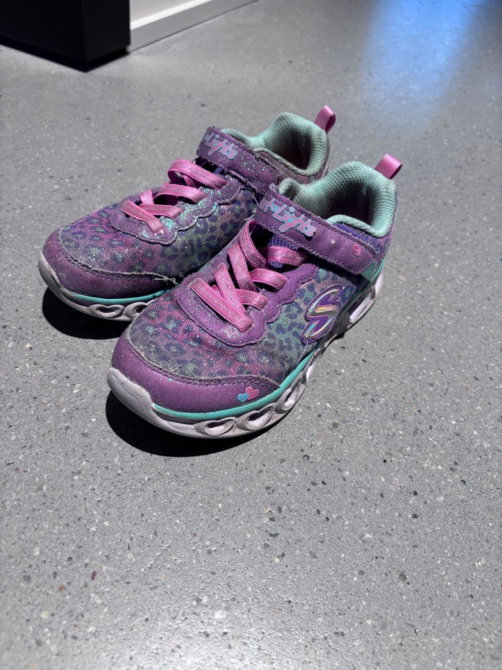 Gebrauchte Kinderschuhe Blinkende Skechers Kinderschuhe LED Mit