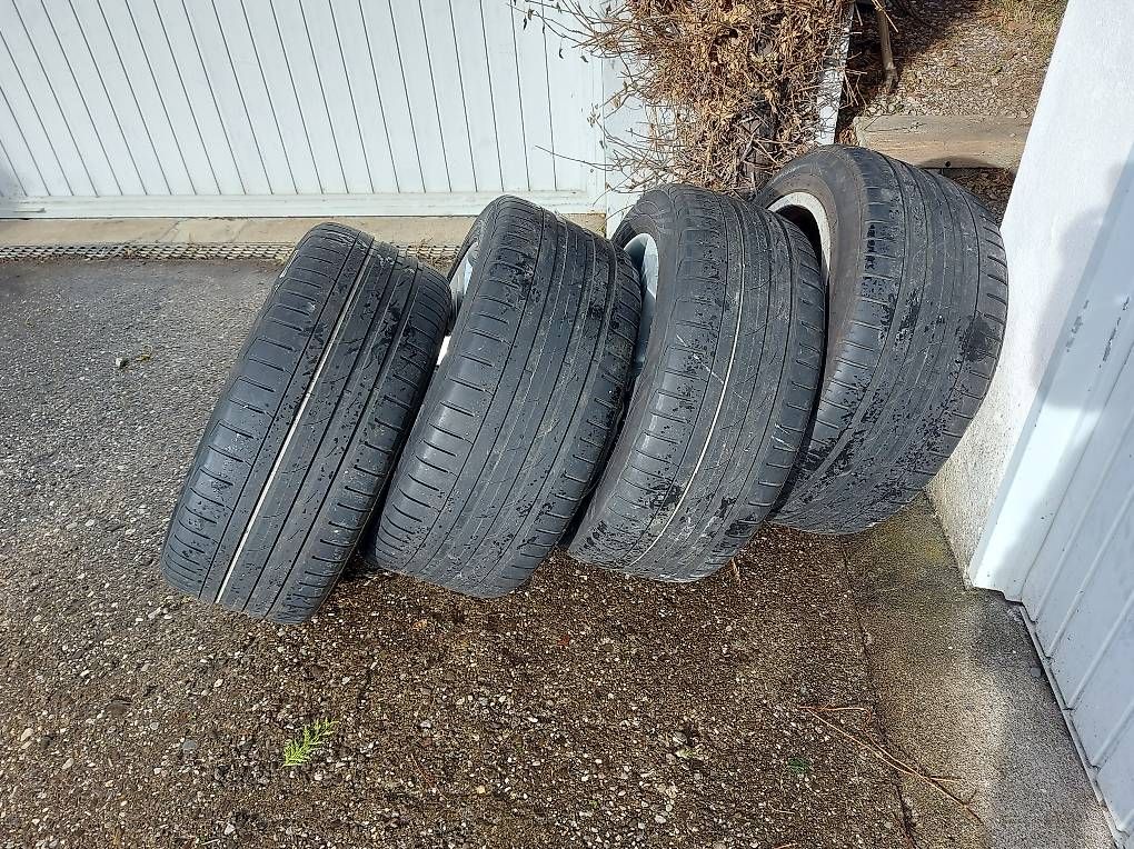 Pneumatici & Ruote complete: Jantes Bmw 19 X5 e70 X6 – Usato da Vuadens venduto da ani31 3
