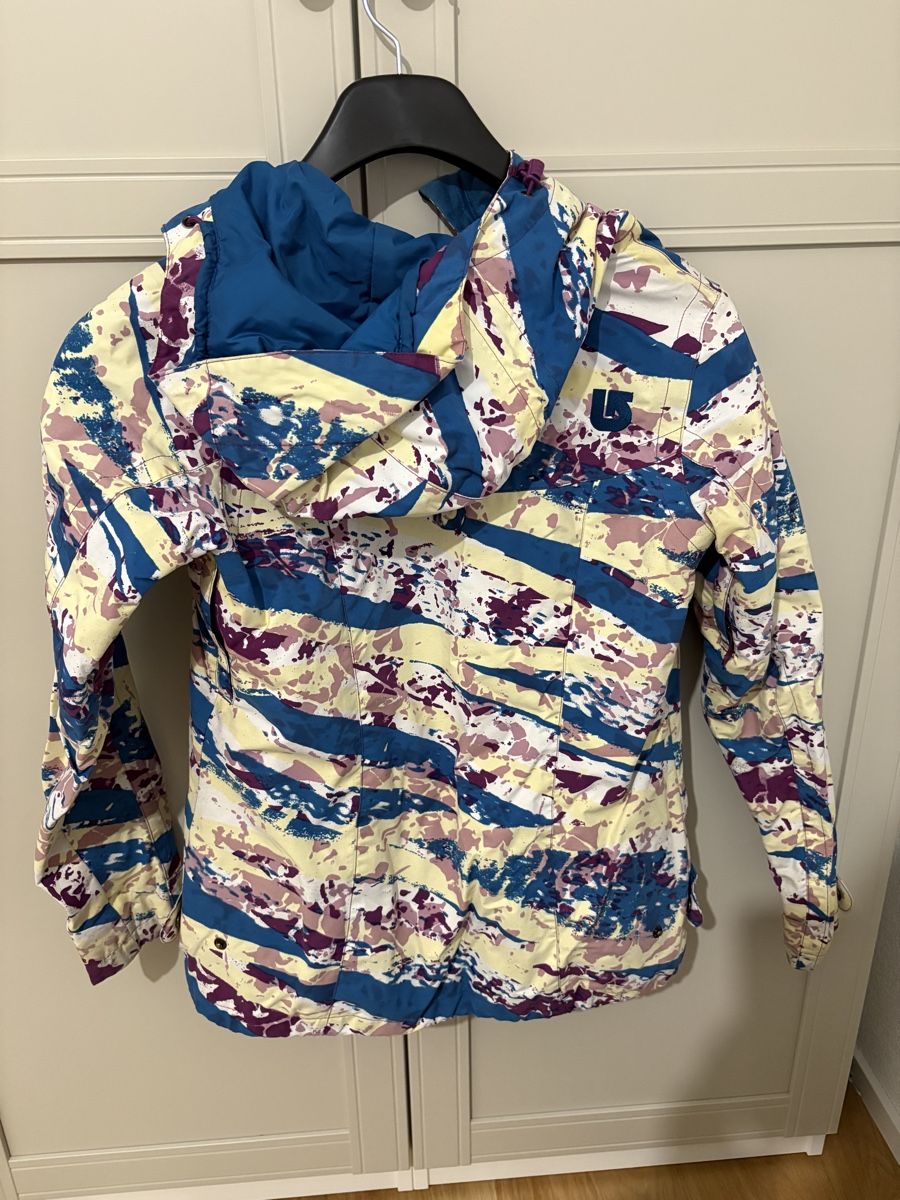 Burton Jacken: Snowboard / Ski Burton Female jacket S – Gebraucht aus Rolle von gos_2xy5 4