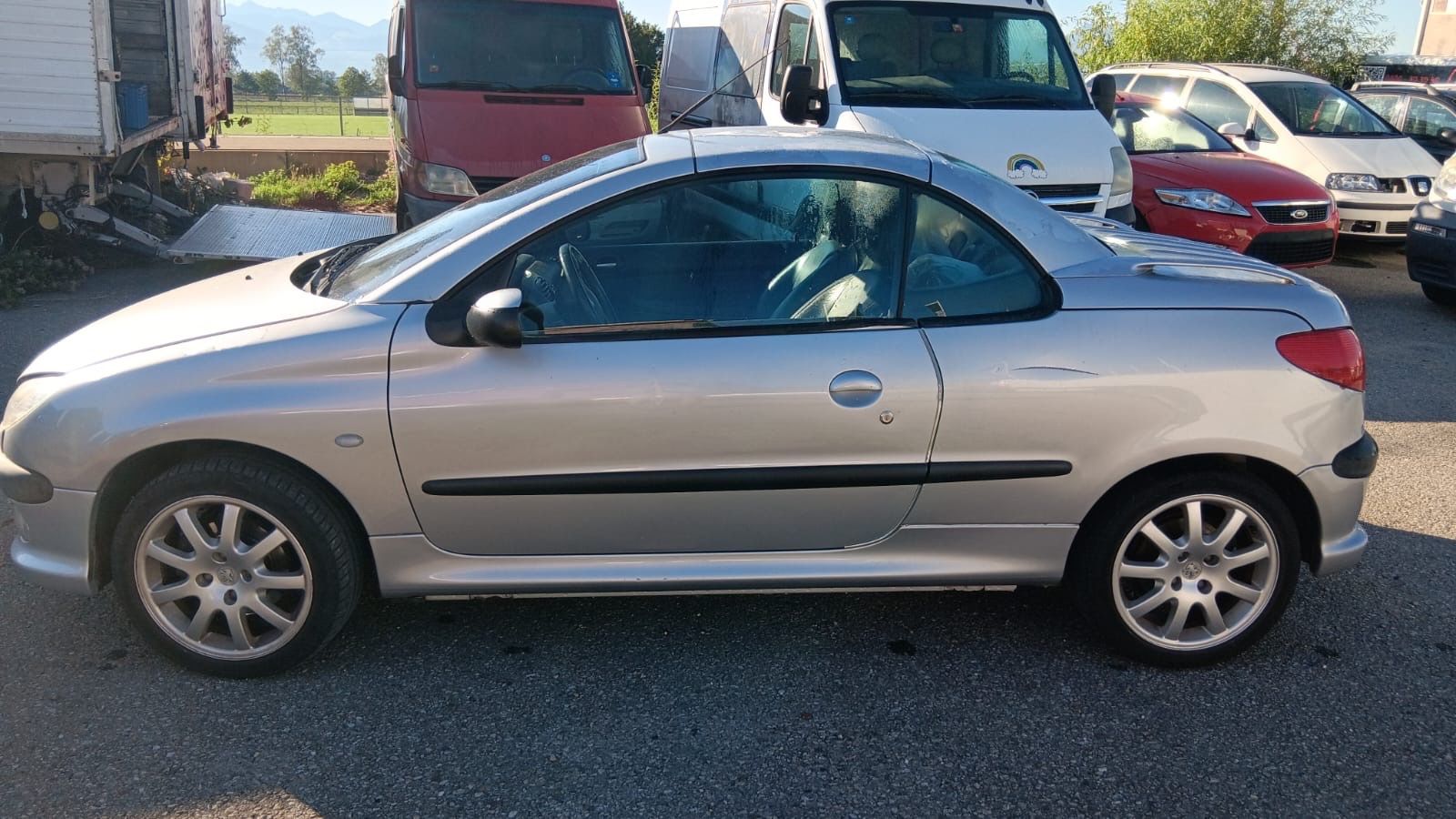 Peugeot Automobili: PEUGEOT 206 2.0 Cabrio – Usato da Rebstein venduto da TonyRasta-Autohandel 2
