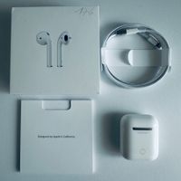 Original Apple AirPods 2 Kopfhörer Wireless Lightning Kabel