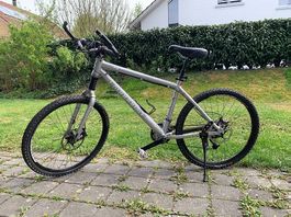 Cannondale F4 Mountainbike - HeadShok Hardtail, 26" - Neu
