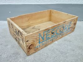 alte Holzkiste Kiste NESTLÉ NESCORÉ CAFÉ INSTANTANÉ