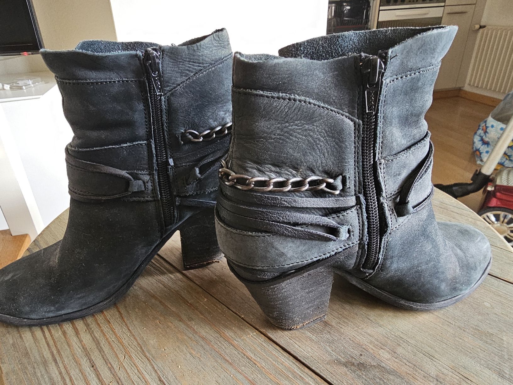 Steve Madden Scarpe da donna: Stiefletten mit Absatz (39) – Usato da Urdorf venduto da Yvonne008 1