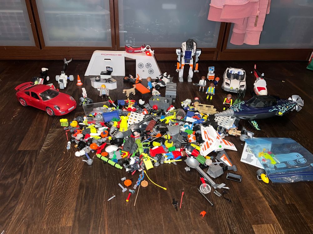 Playmobil Jouets: Div Playmobils warten auf neue Abenteurer :) – D'occasion à Gattikon par Sunshine4.