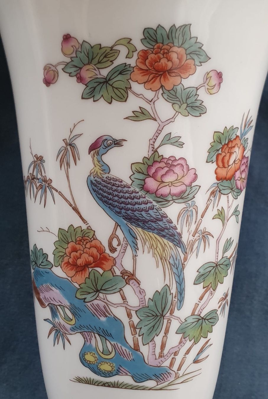 Wedgwood Vasen & Gefässe: Vase Wedgwood "Bone China "/ Vaso – Gebraucht aus Fribourg von SD1910 3