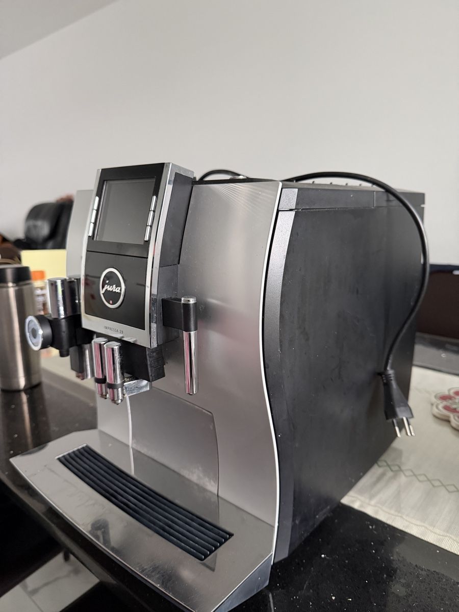 Jura Macchine per caffè & Macchine per espresso: Jura Impressa Z9 – Usato da Kreuzlingen venduto da ere_cd9m 2