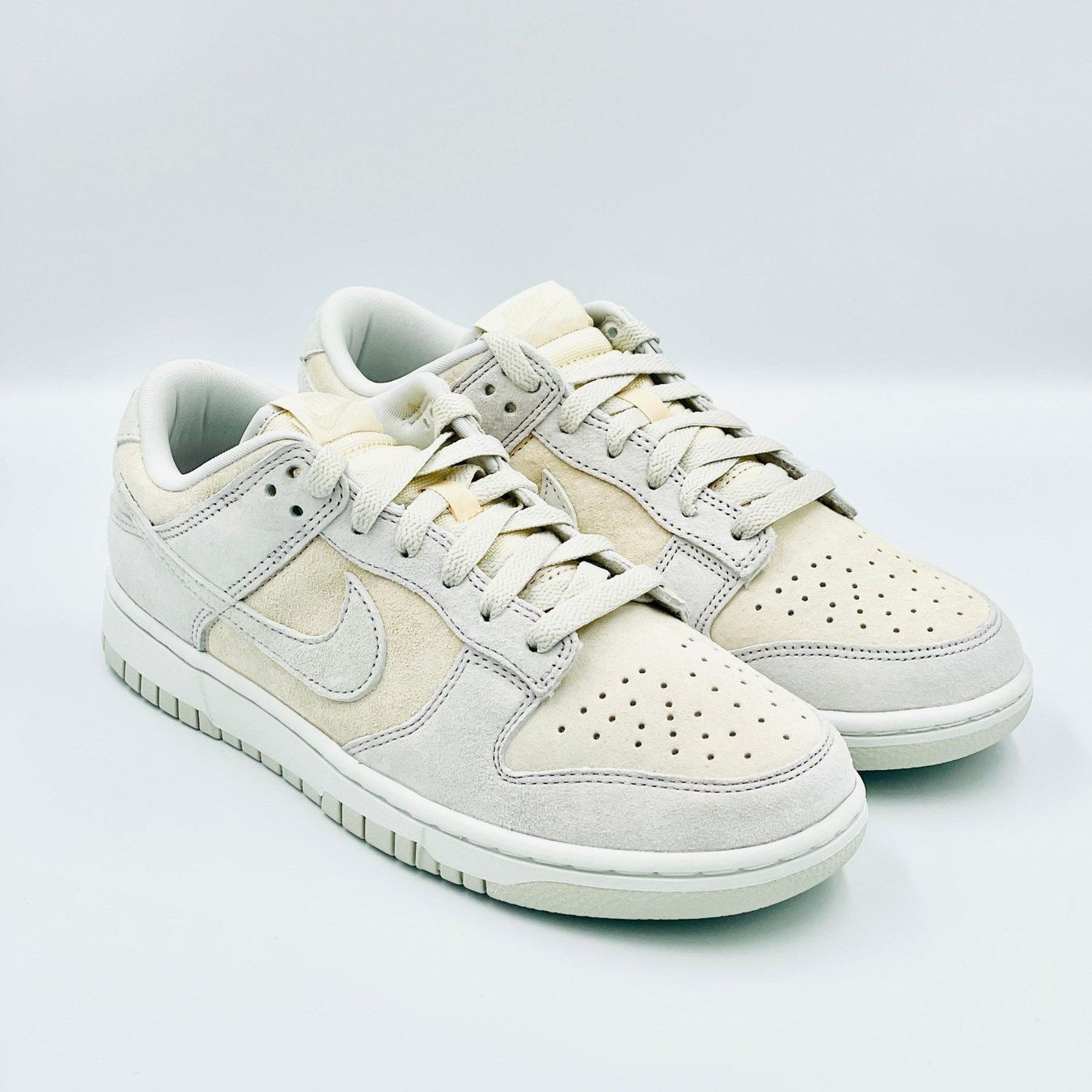 Nike Scarpe da uomo: Nike Dunk Low PRM Vast Grey EU 40.5 – Nuovo e nell'imballaggio originale da Erlinsbach venduto da sasneakers