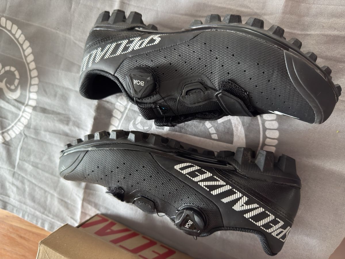 Herrenschuhe: Specialized Recon 2.0 Schuhe schwarz Grösse 40 EU – Gebraucht aus Luterbach von caduff68 4