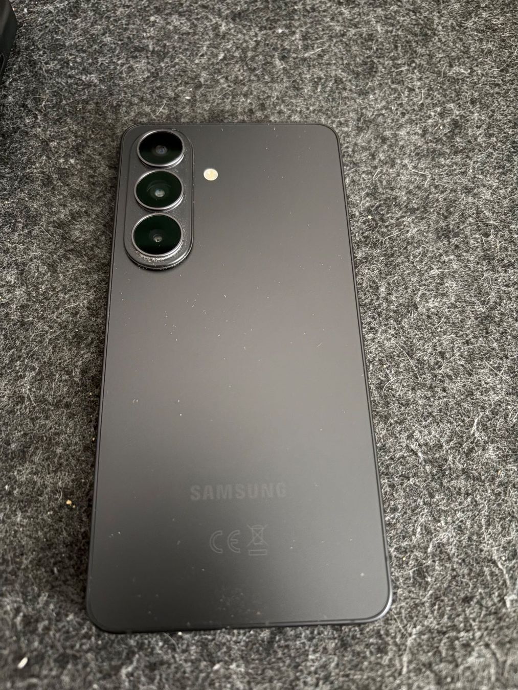 Samsung Telefoni cellulari / Smartphones: Samsung Galaxy S26 – Usato da Muttenz venduto da denoized