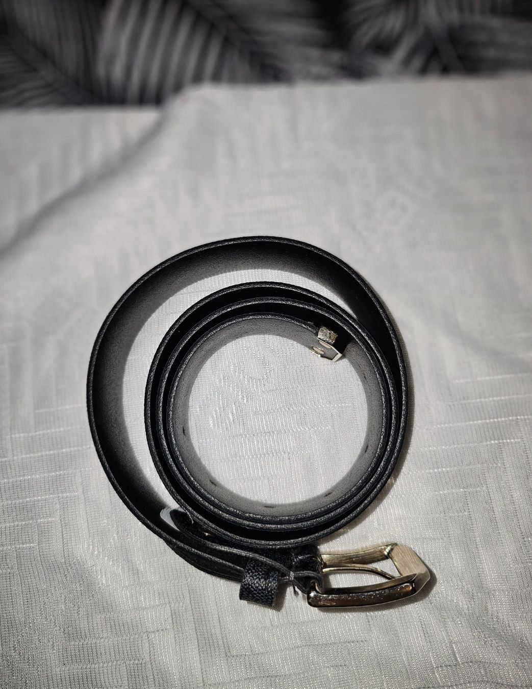 Guess Cinture: Ceinture Guess noire élégante – Usato da Tecknau venduto da Anadias 1