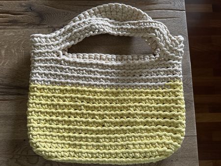 Gehäkelte Tasche beige/gelb von Hand gemacht neu
