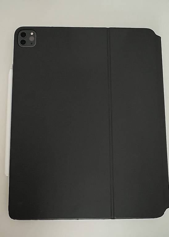 Tablet PC: iPad Pro 12.9'' + Magic Keyboard – Neu (gemäss Beschreibung) aus Hausen AG von hevinisbert 2