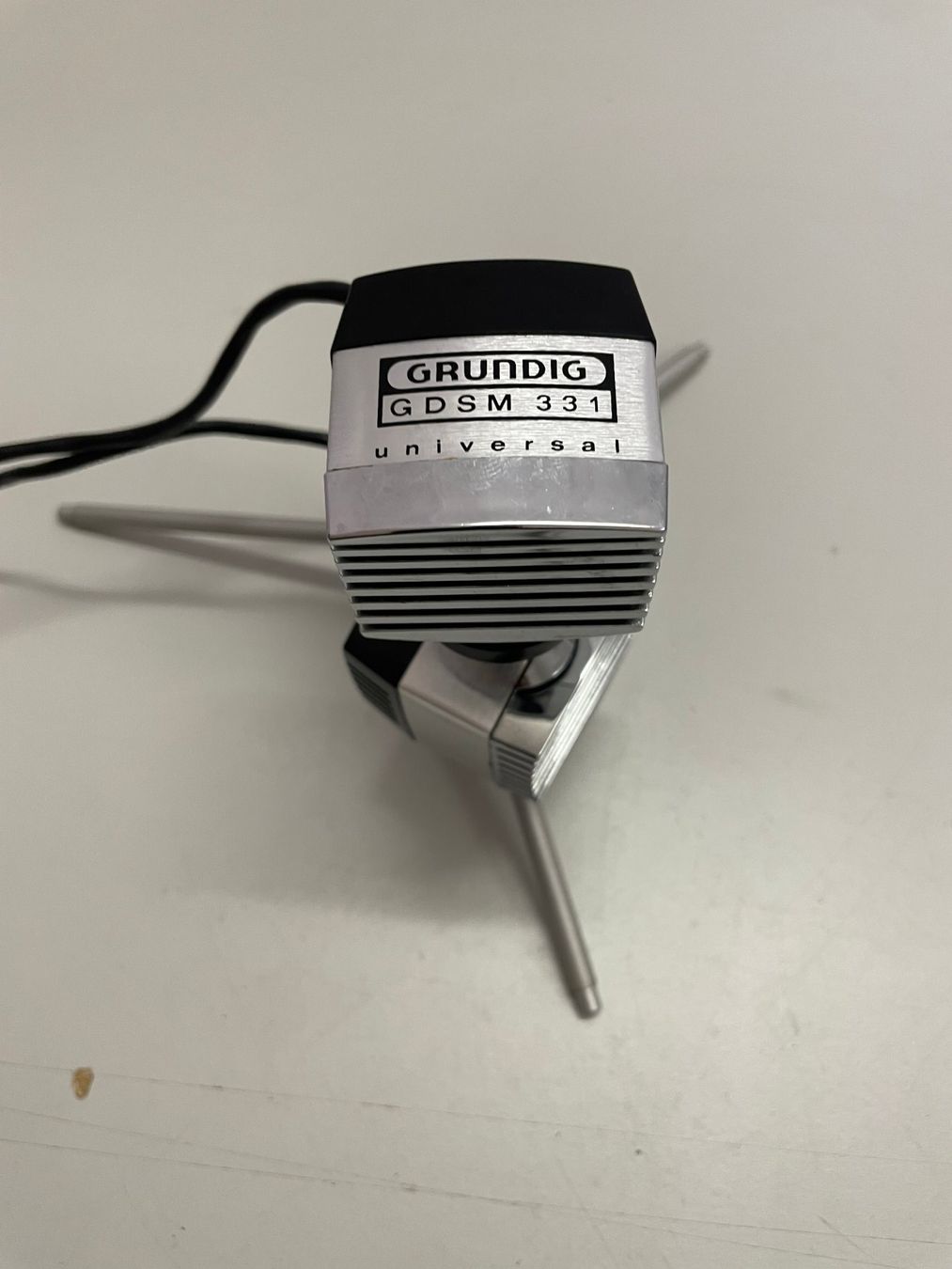 Grundig Microfoni: Micro de table Grundig GDMS 331 – Usato da La Croix (Lutry) venduto da netrajet 1
